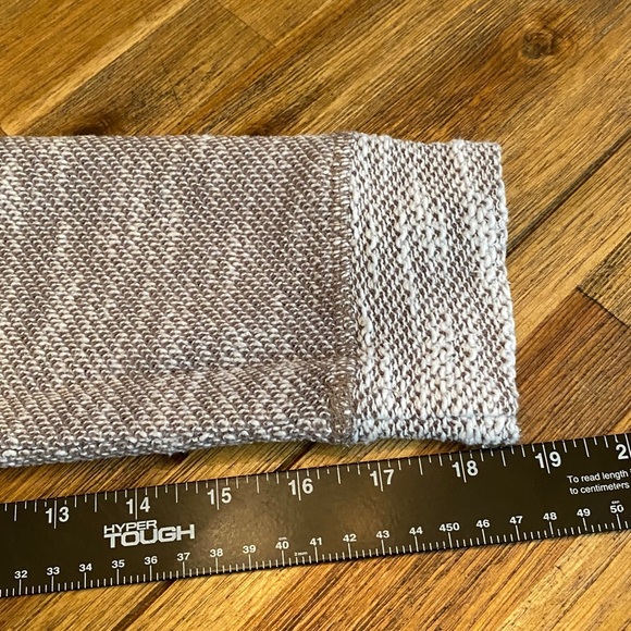 Kut from the Kloth Stylish Tan and White Knit Pullover Lightweight Sweater. XL - Picture 10 of 11